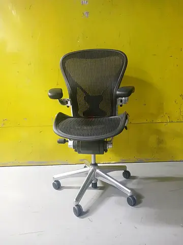 Herman Miller Aeron Office Chair Steel Body