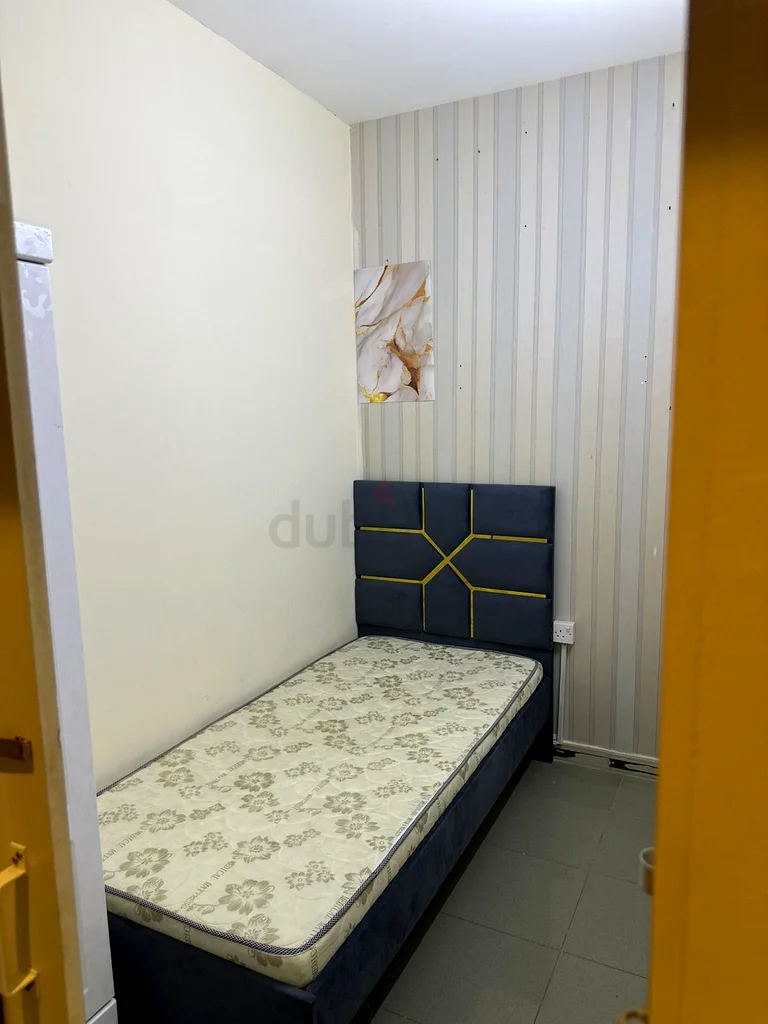 CLOSE PARTIOTIONED ROOM -AJMAN (MALES)64054607070209110