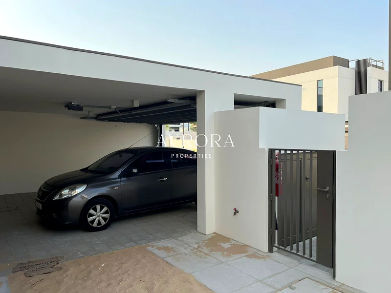 فيلا بـ 4 غرف نوم + خادمة | بجانب المدخل والمرافق | قريبة من ابن بطوطة63762701890434113