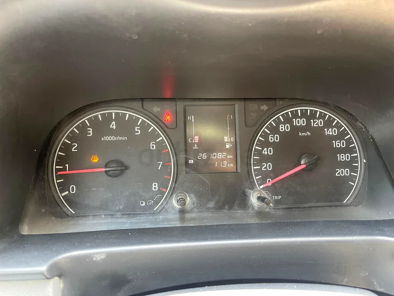 نيسان أورفان جيدة الصيانة للبيع63401298057090112