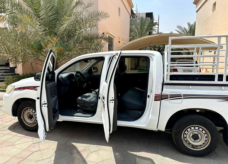 Toyota hilux63401312820481113
