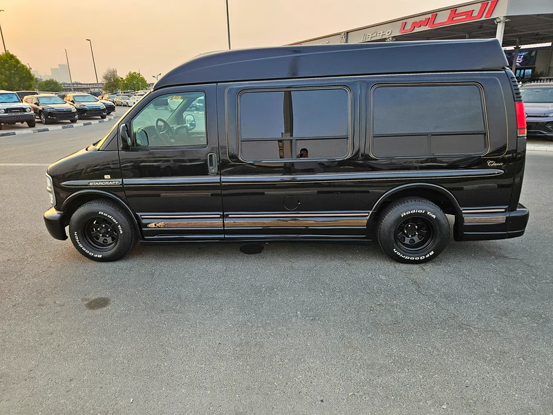 CHEVROLET EXPRESS STARCRAFT JAPAN IMPORTED63489451963138114