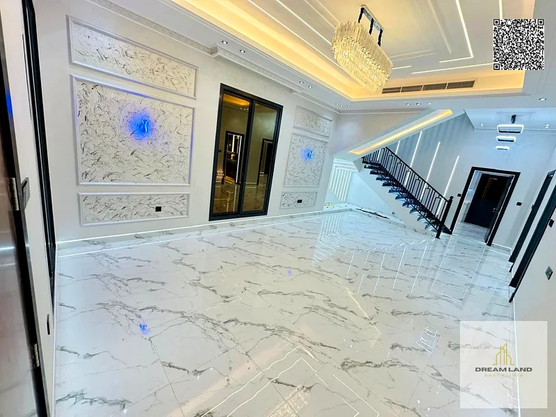 A distinctive classic design villa, two floors and a roof, central air conditioning, including registration fees, in a prime location directly on Shei63894606987778112