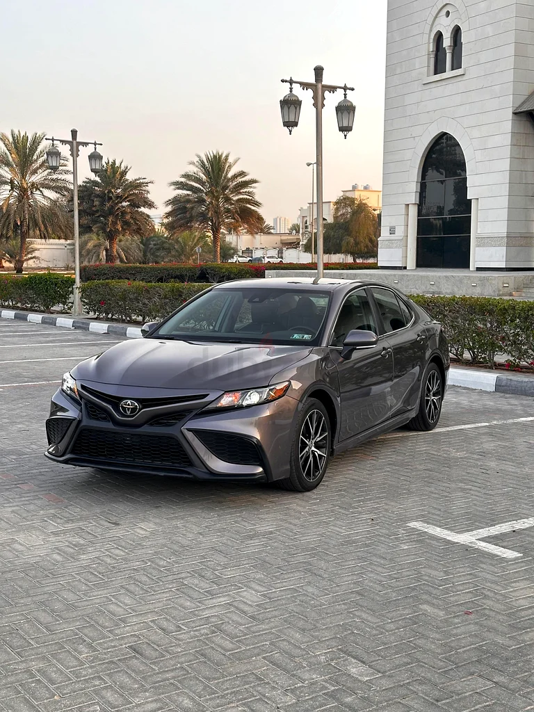 Toyota Camry SE 202463401310013955112