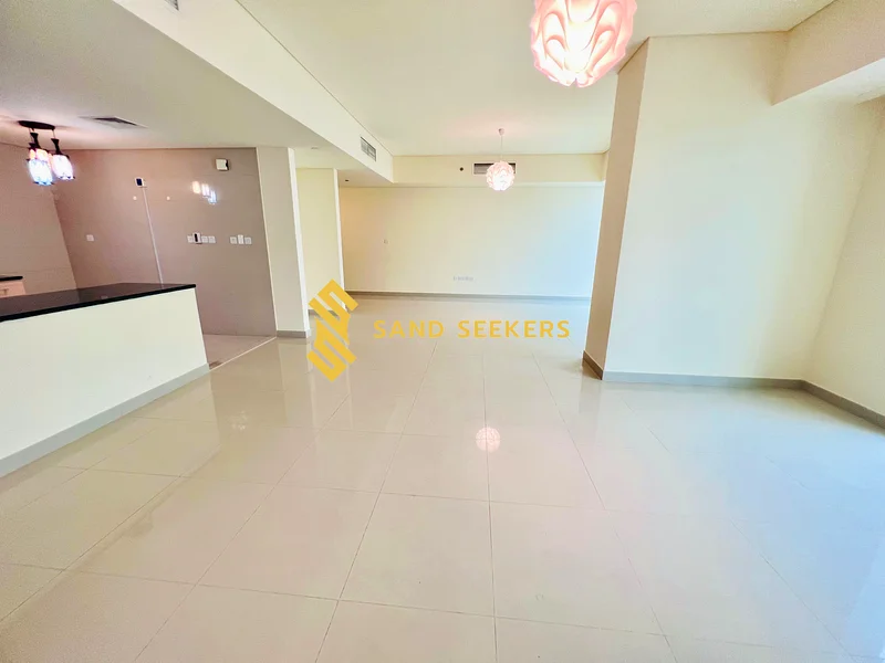 شقة بثلاث غرف نوم | غرفة خادمة | شرفة | مؤجرة حتى فبراير 202563846558817409113