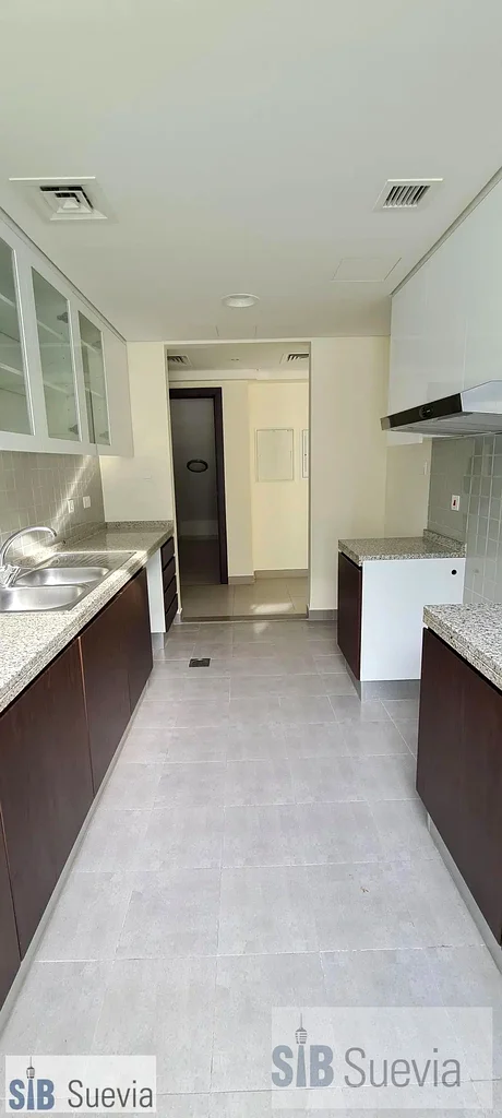 Well Maintained |  3 Bed |  Type A63925862376706112