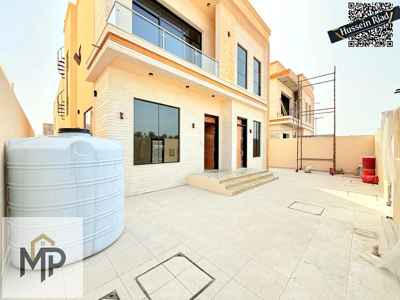 We offer you this wonderful villa, carefully designed to combine modernity and luxury, at a price that includes registration fees.63894219477249110