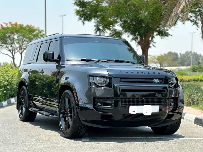 130 SE P400 X Dynamic (7 Seater) Land Rover Defender 130x / 2023 / American / Perfect Condition63700287056898110