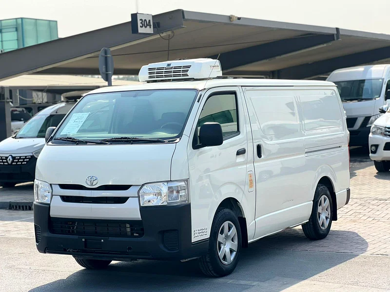 2022 Toyota Hiace Chiller Thermoking63401318343683112
