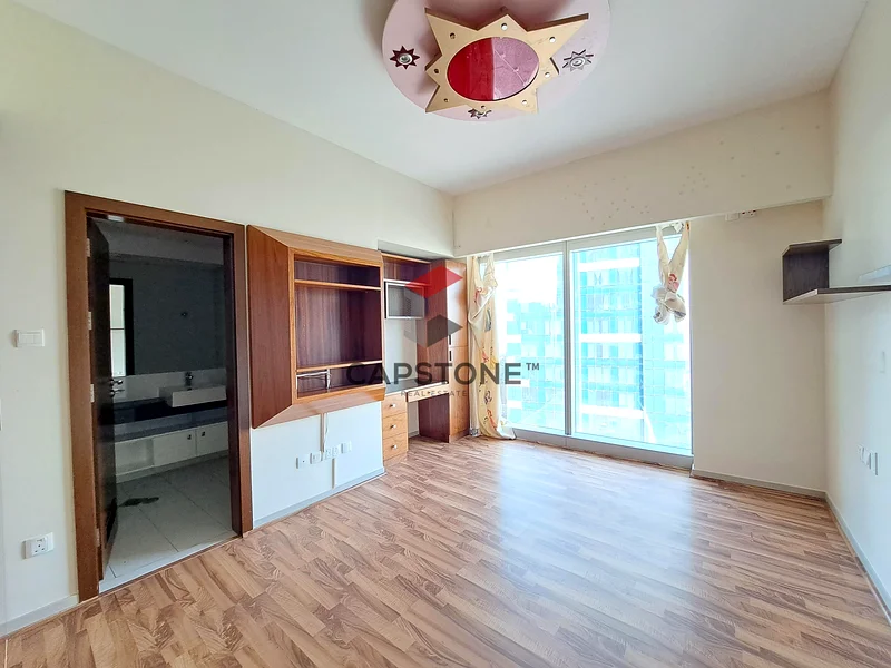 Modern Comfort | Iconic Views | Prime Investment63846985559297114
