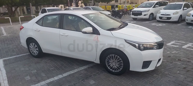 تويوتا كورولا 1.6 SE | أوتوماتيك بالكامل | خالية من الحوادث | خالية من المشاكل للبيع63401303969409112