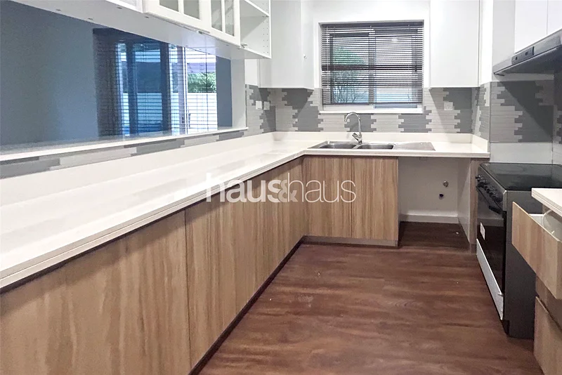 Pool + Park Backing | Single Row | Great Location63735671797121114