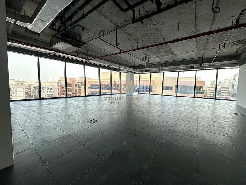 Full Floor - Semi Fitted with raised flooring63621278236802113