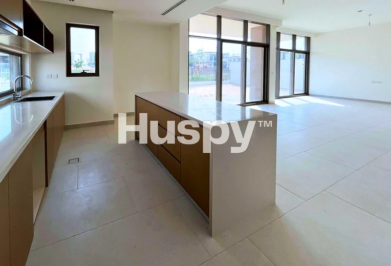 قطعة أرض كبيرة | منظر جميل | تخطيط واسع63404361748609112
