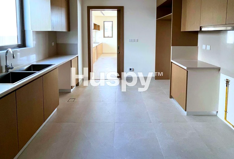 قطعة أرض كبيرة | منظر جميل | تخطيط واسع63404361748609113