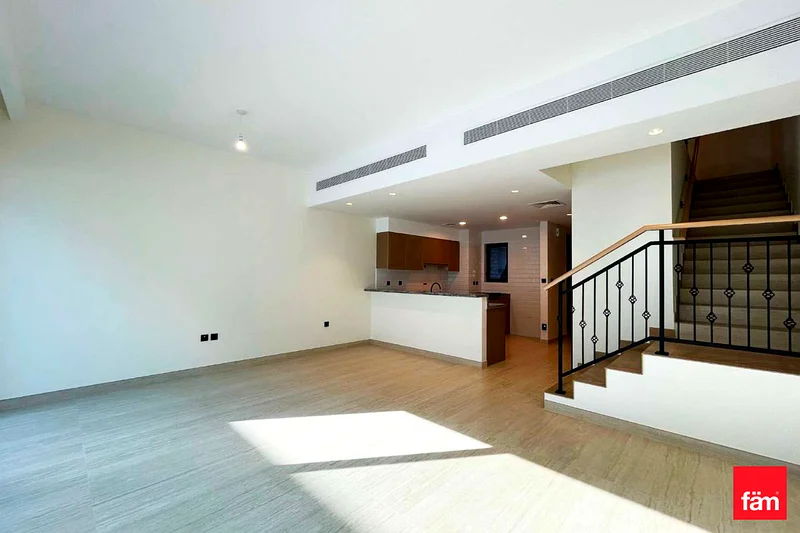 Corner Unit | Mortgage Possible | 5 Bed63962574422657111