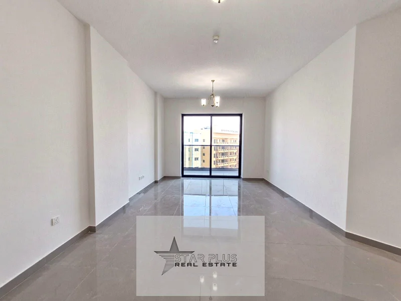 ON THE EXIT OPEN VIEW SPACIOUS 2BHK WITH GYM,SWIMMING POOL AND PARKING.63730149659906111