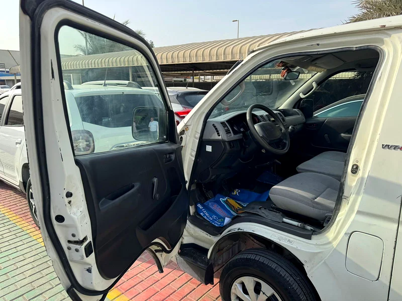 Toyota Hiace 2009 white63401317840385114