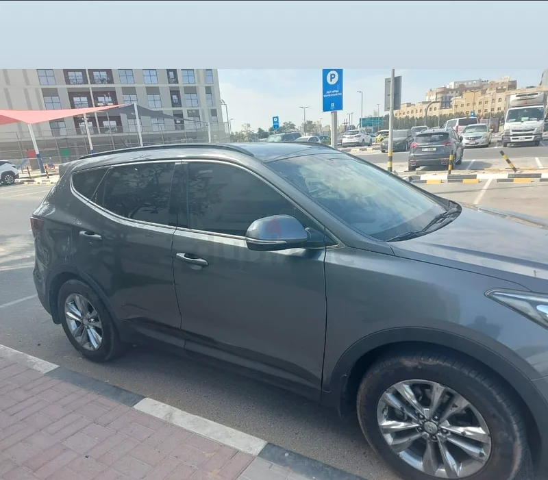 هيونداي سانتافا رمادية للبيع634069012864021122