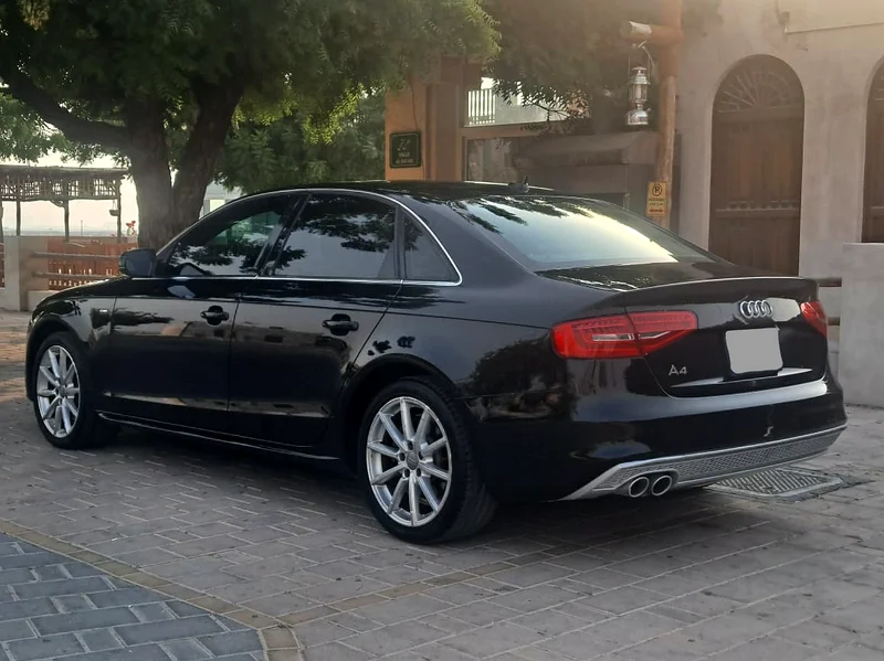 AUDI A4 V4 2.0L SLINE FULL OPTION LOW MILEAGE63232137024770113