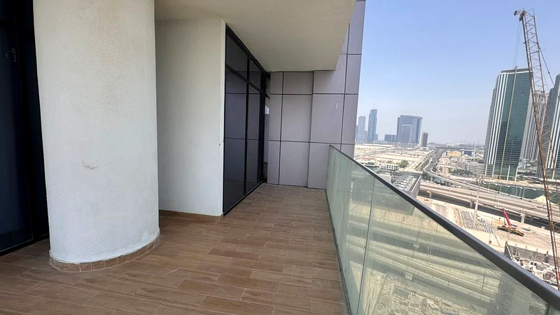 عرض ساخن شقة من غرفتي نوم وإثنين حمام مع إطلالة على القناة ومفروشة بالكامل63851547499778110
