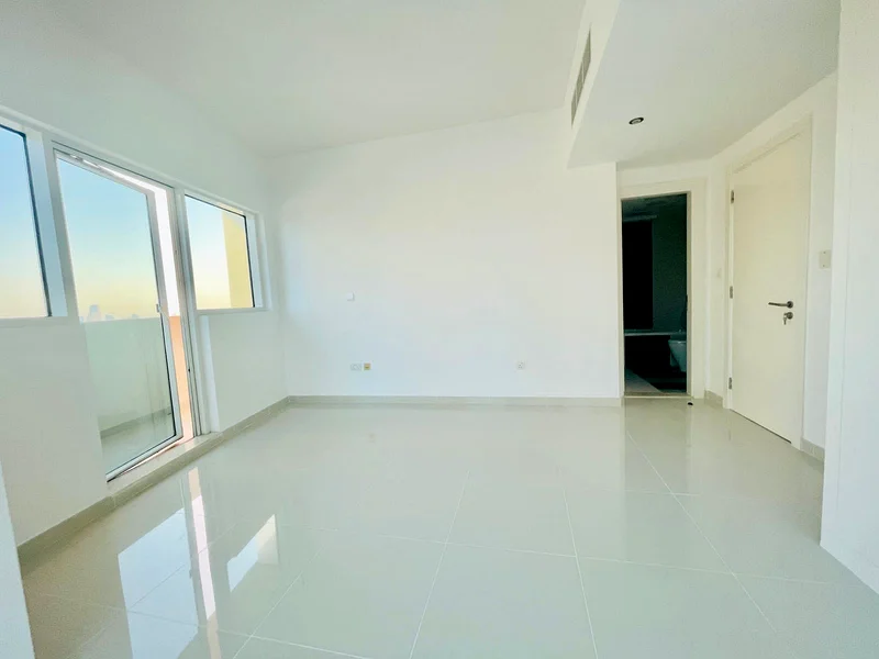 Modern 1BR | Waterfront Living | Prime Location63847962661507114