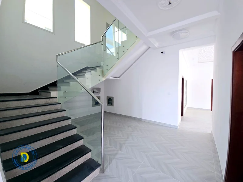 For sale, a modern villa with a large area of 4,000 square feet, in a prime location in the Al-Helio 2 area, in front of Al-Hamidiyah Park.63893828459521112