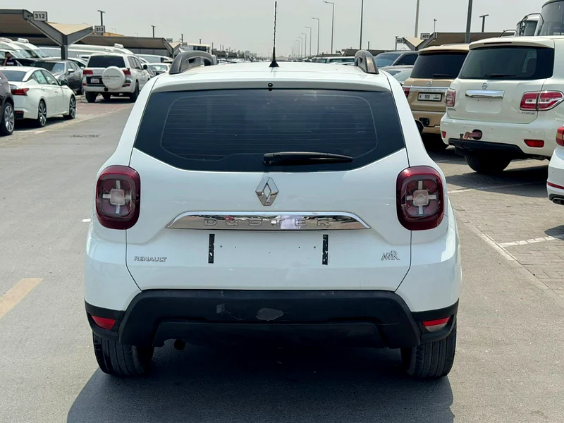 Renault Duster 2019, white color, GCC specification.63407355443841113