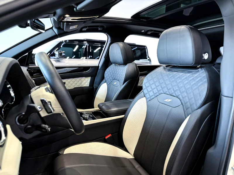 2023 بنتايجا V8 S | إصدار أسود | نظام صوتي بنتلي المميز | فقط 9,000 كم63490695953154114