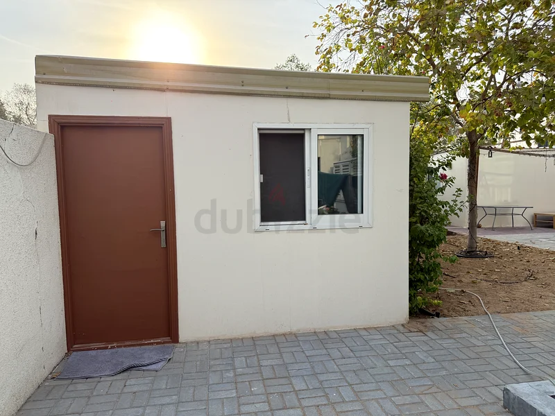 1 bedroom/hall for laddies-ملحق غرفه وصاله للبنات فقط63827763354114111