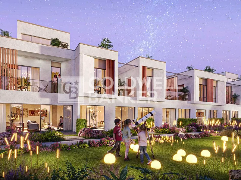 Corner Unit | Single Row | Prime Location | Resale64014080088065114