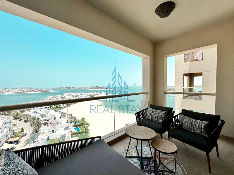 August Deal | Seaside Serenity with Iconic Palm Sea Views w gym| Pool |Beach63832117253761110