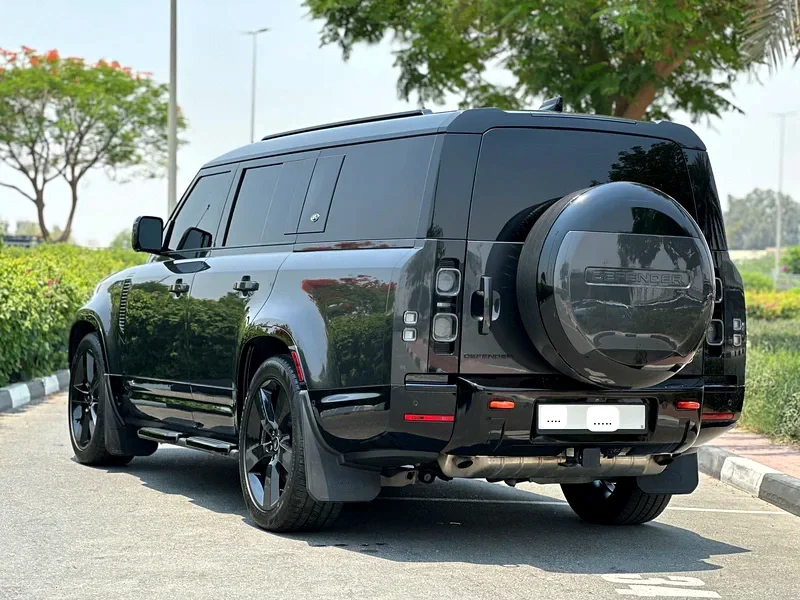 130 SE P400 X Dynamic (7 Seater) Land Rover Defender 130x / 2023 / American / Perfect Condition63700287056898112