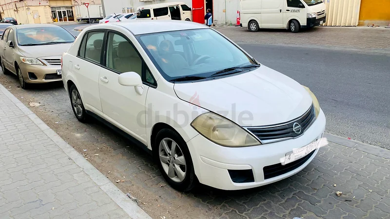 Nissan Tiida 201163484188385410111