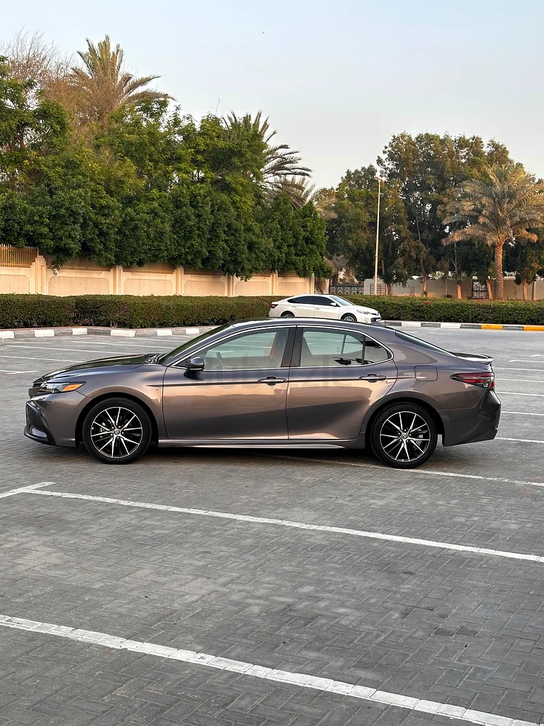 Toyota Camry SE 202463401310013955113