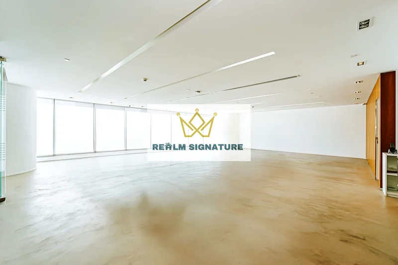 Premium Business Space | Vacant & Fully Fitted | 2 Payments | 5 Parking Slots63612457793154114