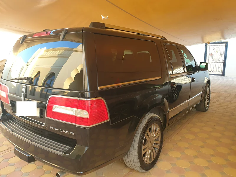Well Maintained Lincoln Navigator Low Kms63491341118211112