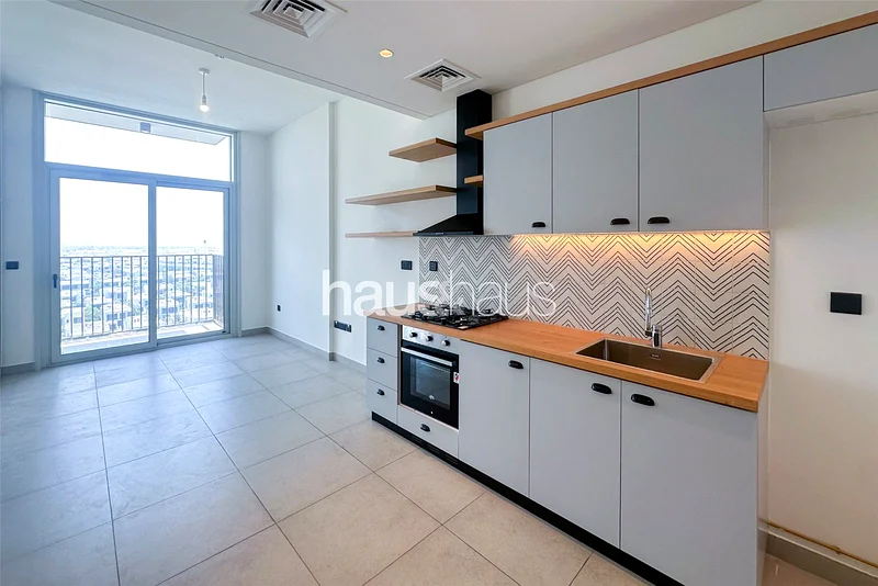 Stunning Views | Multiple options | High Floor64044656943234112