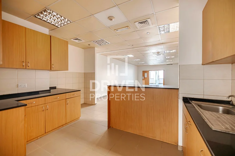 ترخيص DDA | أقسام زجاجية كاملة | منظر البحر63616804914050113