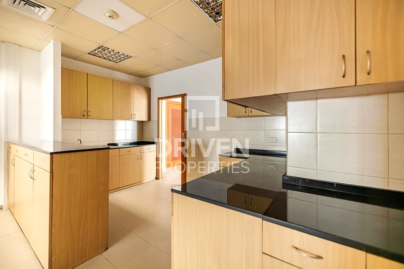 ترخيص DDA | أقسام زجاجية كاملة | منظر البحر63616804914050112