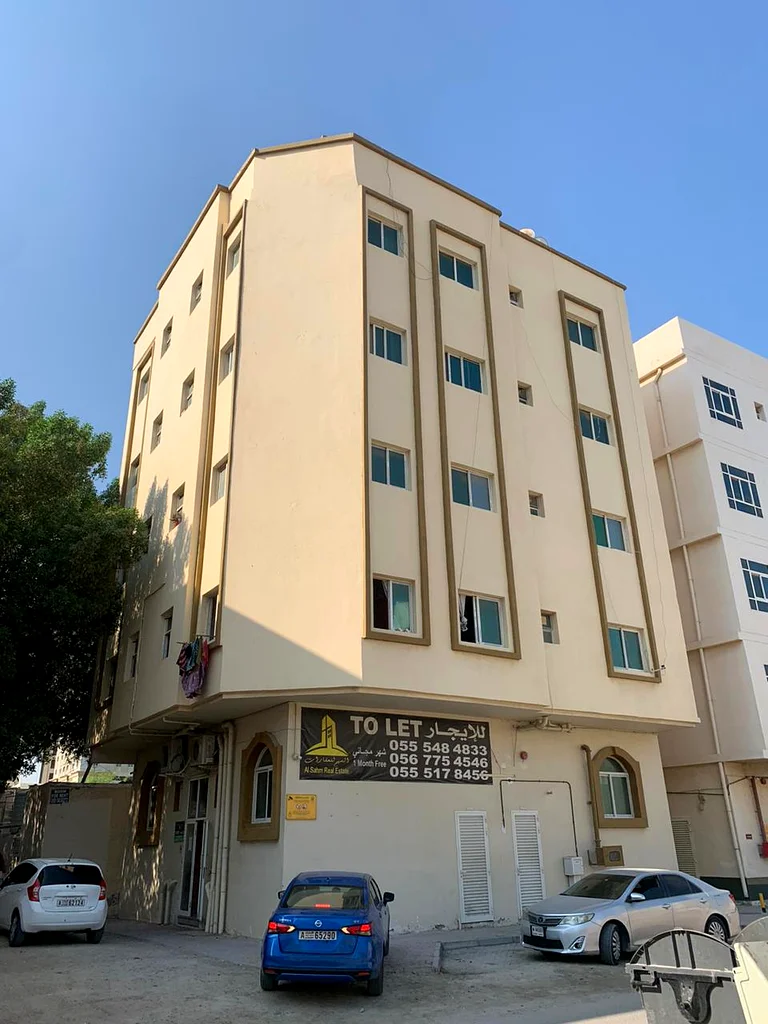 للبيع، مبنى استثماري سكني، طابق أرضي وأربع طوابق، في عجمان، منطقة البستان63865570540545113