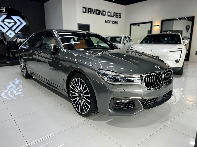 BMW 750 Li---Fully Loaded---Original Paint----Zero Accident----Under Warranty63411930809089113