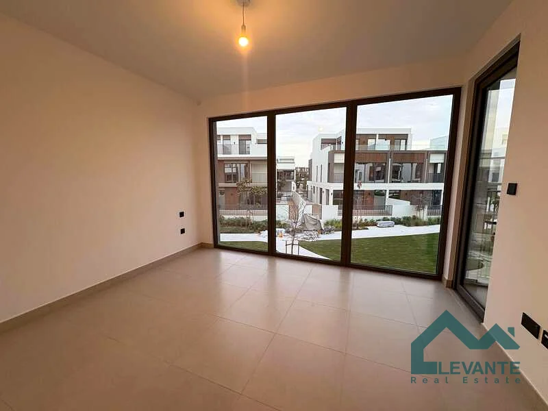 5 BED + MAID | SINGLE ROW | PRIME LOCATION63493581416193111