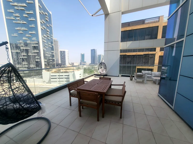 Spacious 3bhk & Maids' Penthouse | Sea & City View | Prime Location63843501082754112