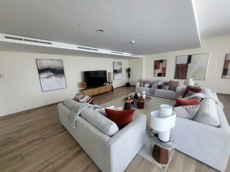 Spacious 3bhk & Maids' Penthouse | Sea & City View | Prime Location63843501082754111