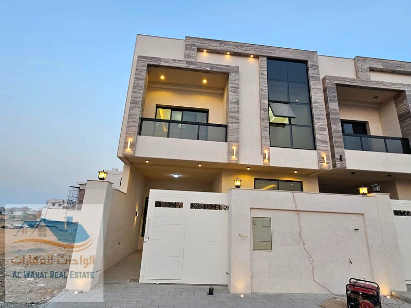 A townhouse villa for sale directly from the owner in Al Helio 2, Ajman, in a prime location close to Azha Community, with a 9-meter front setback fro63912467227523113