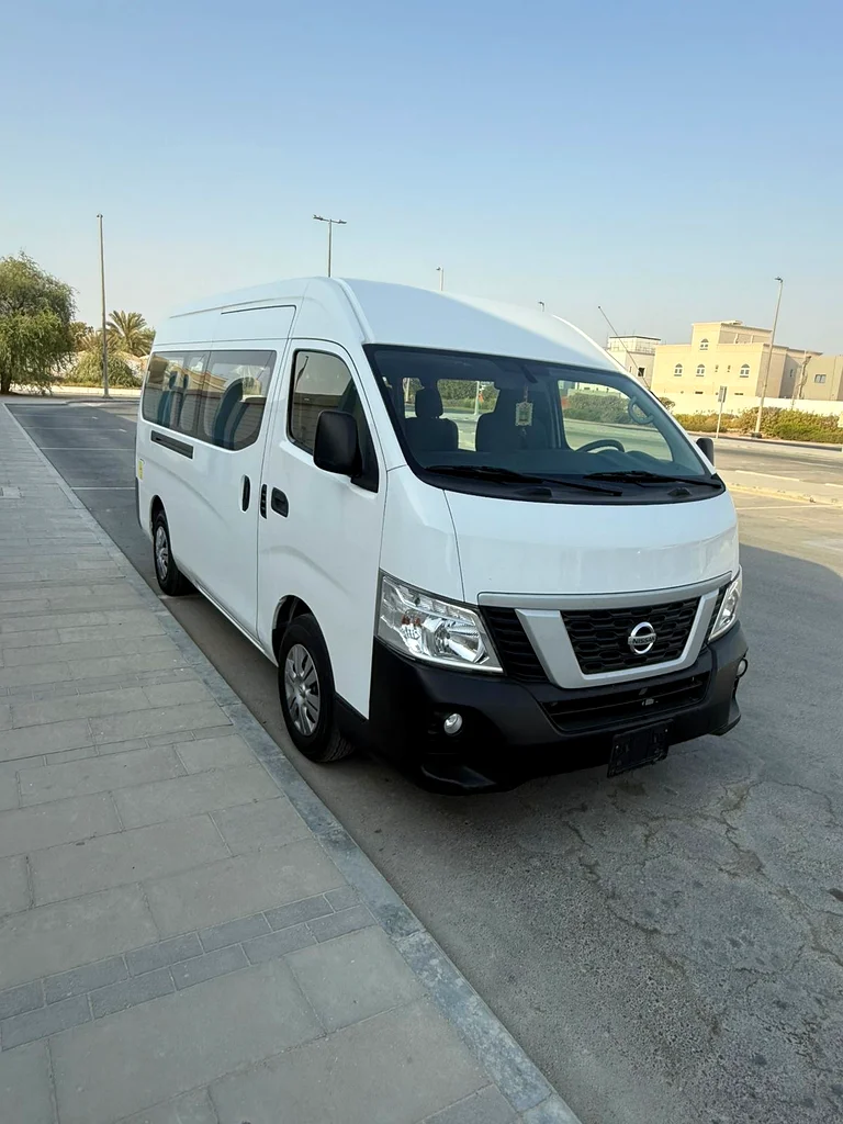 Nissan Urvan 2020 13 passengers high roof excellent conditions63399981805058114