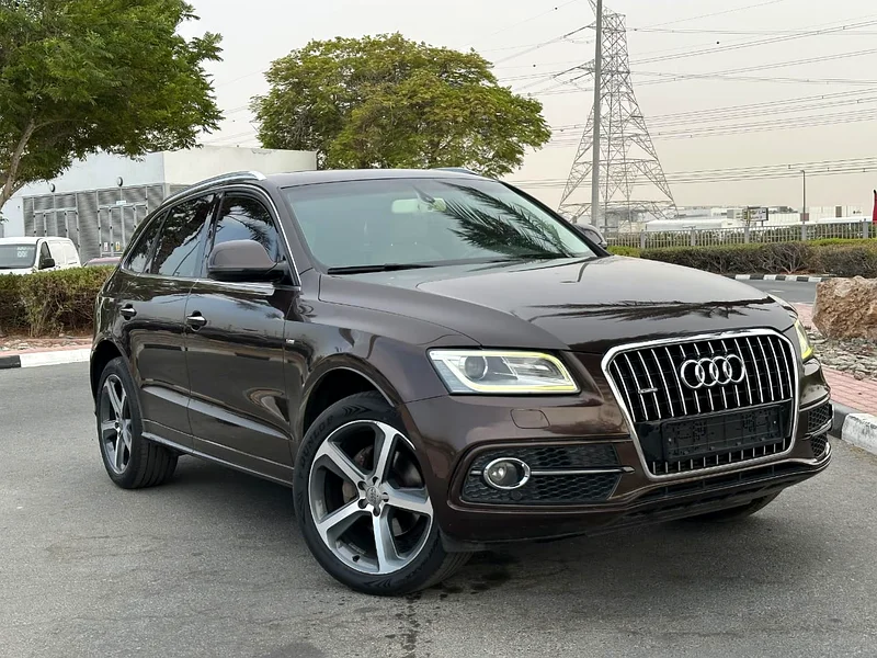 Audi Q5 model 2015 full option GCC space km 198000 accident Free inside outside good condition634069197145611121