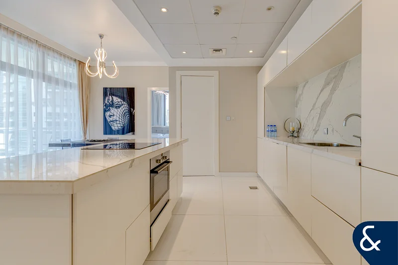 Marina views | Upgraded | VOT | 2 Bedrooms64036410539393113