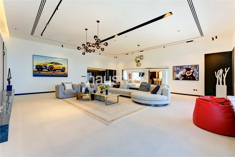 Half Floor Penthouse | Negotiable | Upgraded64041590643202113